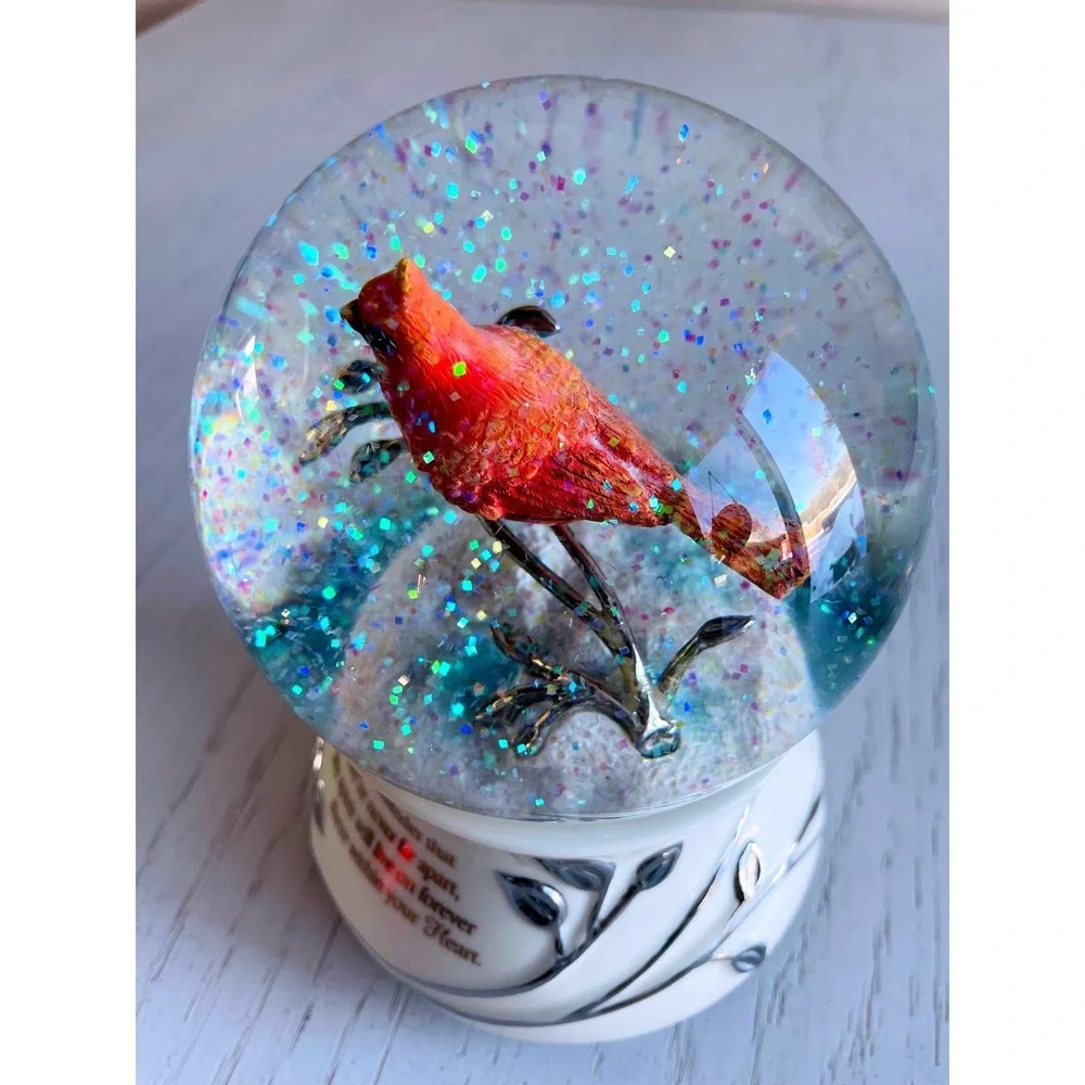 2016 The Bradford Exchange MESSENGER FROM HEAVEN Cardinal‎ Musical Glitter Globe